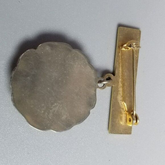 Vintage Dux Club Retro Women's Bowling Brooch, Gold Tone Charm Pendant - Picture 3 of 6